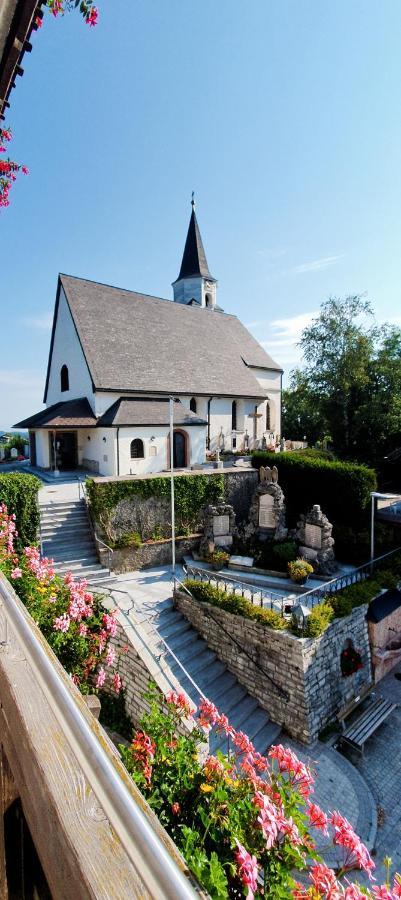 Hotel Gasthaus Kirchenwirt Koppl Esterno foto