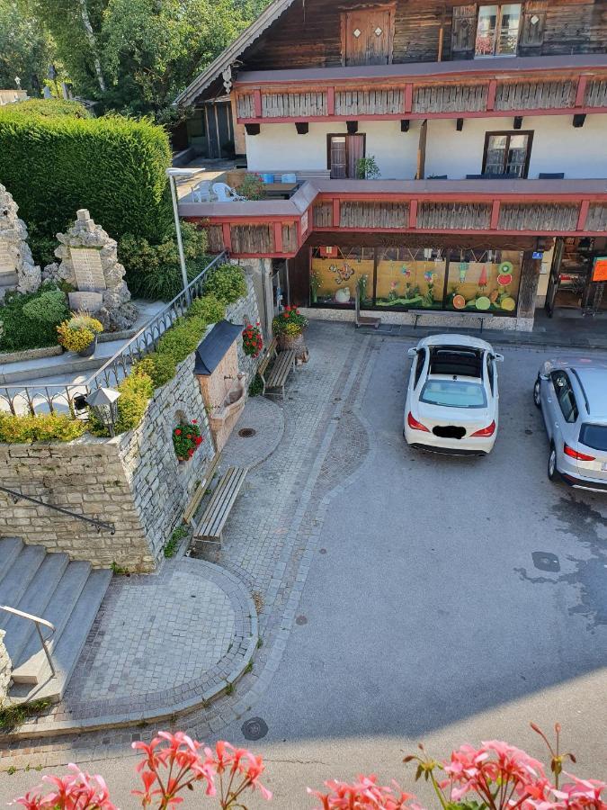 Gasthaus Kirchenwirt Koppl Esterno foto