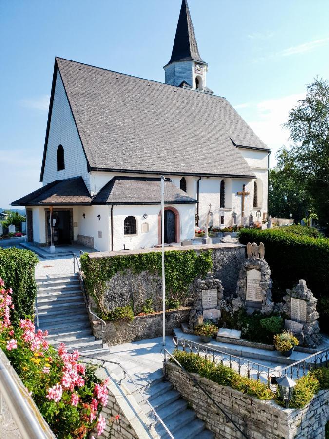 Hotel Gasthaus Kirchenwirt Koppl Esterno foto